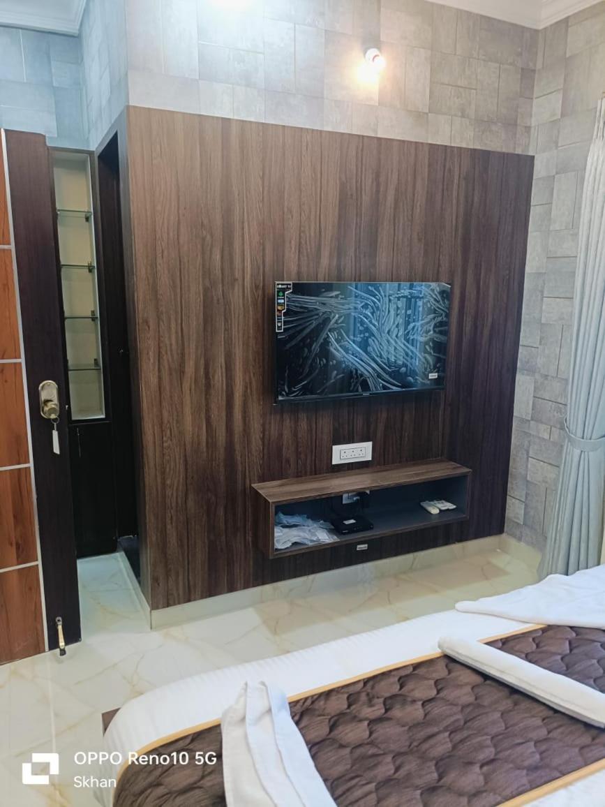 Hotel Golden Residency Kushālnagar Exteriér fotografie