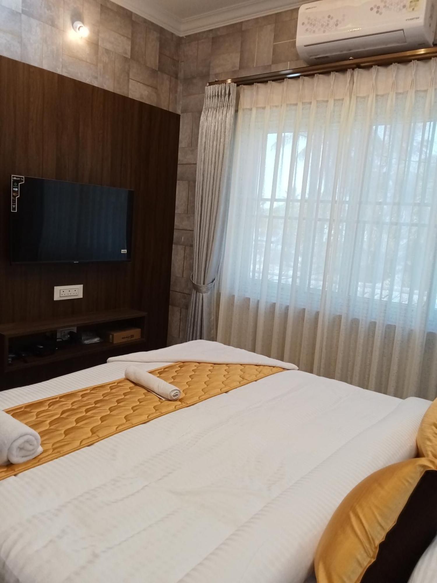 Hotel Golden Residency Kushālnagar Exteriér fotografie