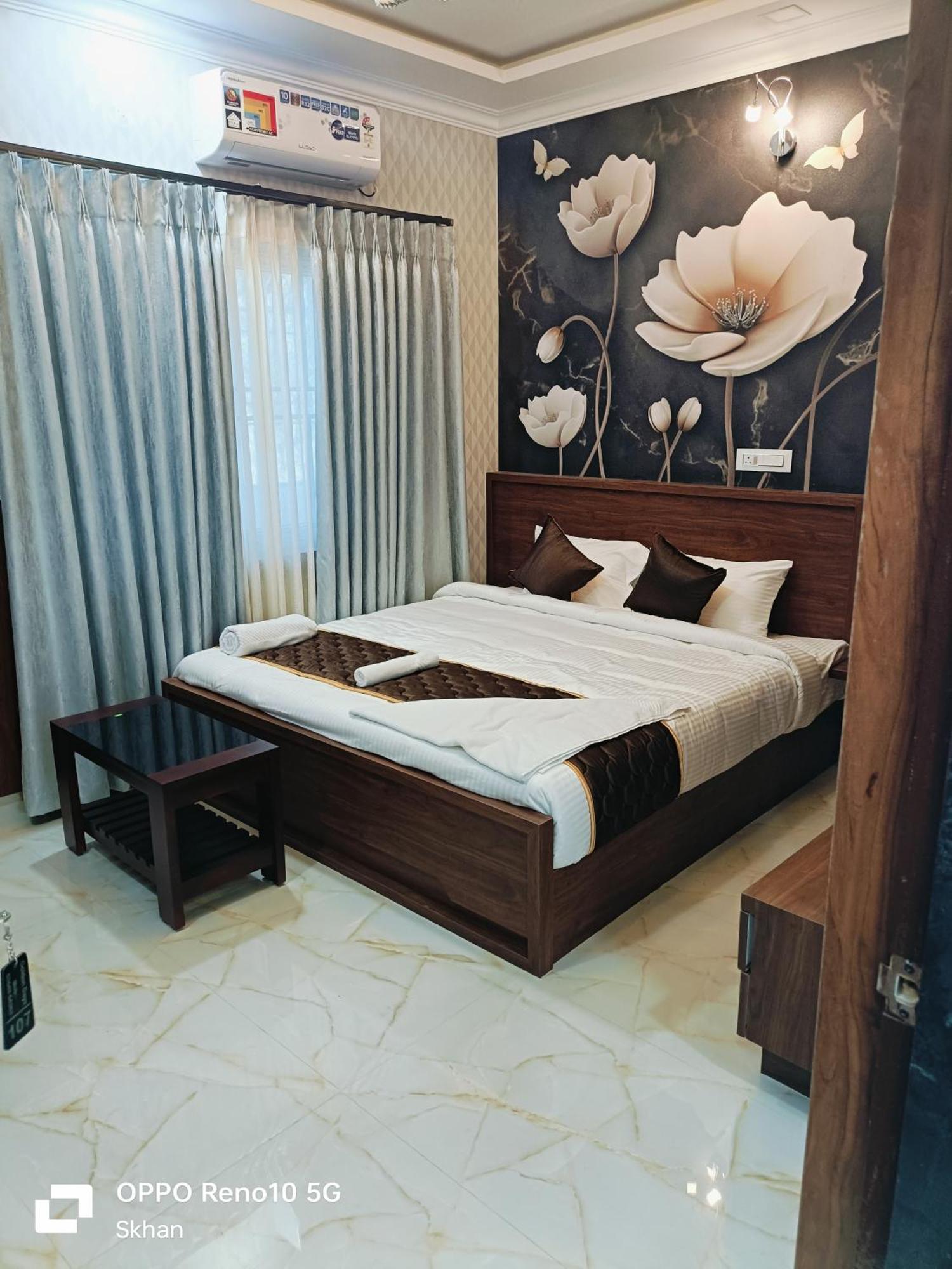 Hotel Golden Residency Kushālnagar Exteriér fotografie